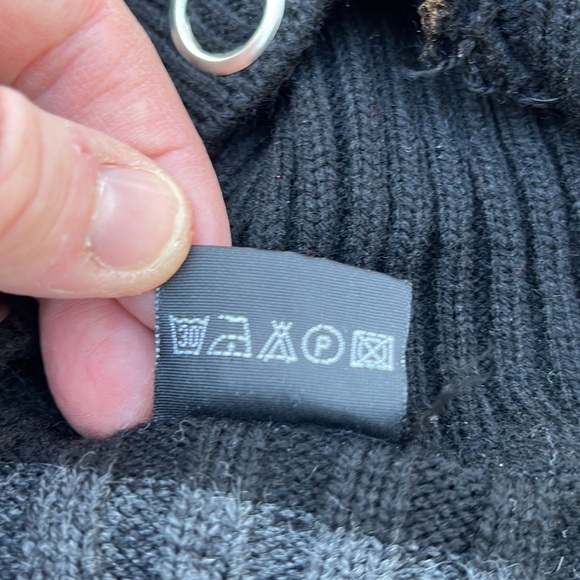 D&G SNAP Dolce and Gabbana ribbed turtleneck wool blend sweater grey and black - Picture 12 of 12